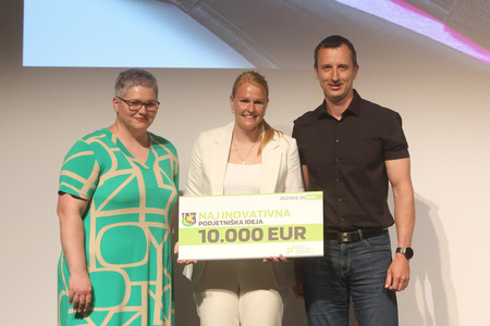 Zaključna prireditev  Biznis in PIP 54 Foto Ljubo Vukelič